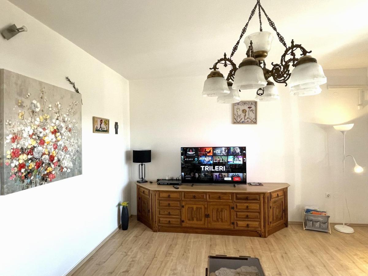 Cosy Apartment On The Beach - 칼리 외부 사진