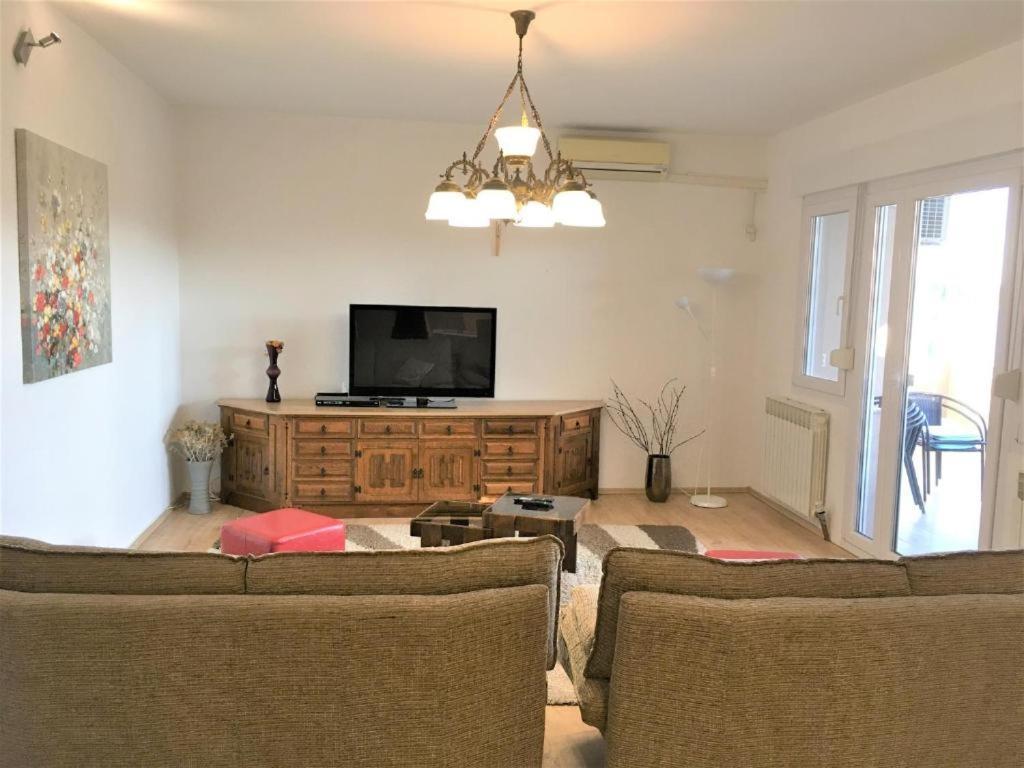 Cosy Apartment On The Beach - 칼리 외부 사진